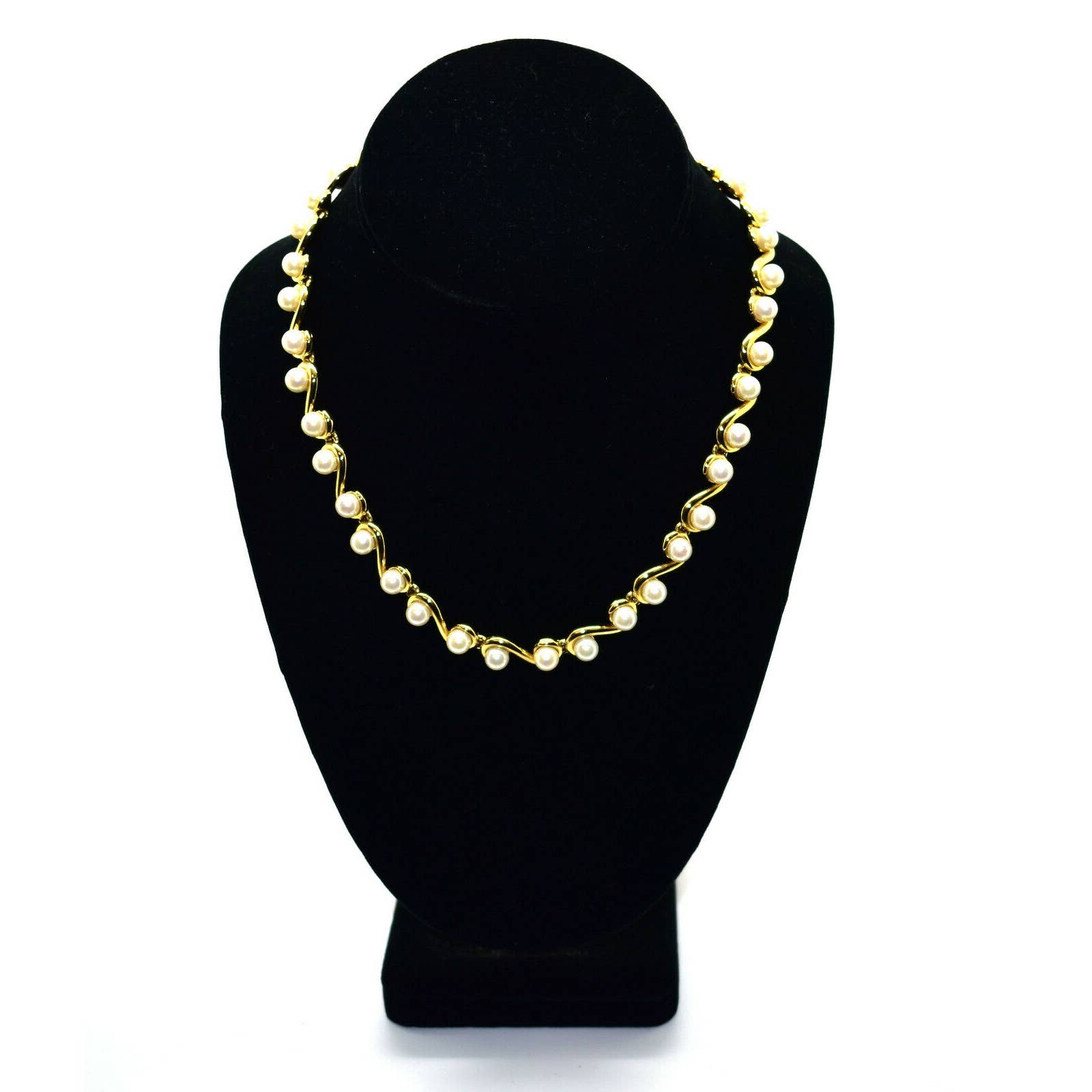 A5 New D'orlan Vintage Goldtone Faux Peal Necklace